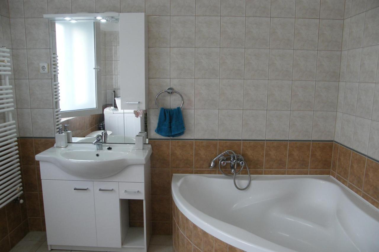 Happy Apartman Hajduszoboszlo Luaran gambar